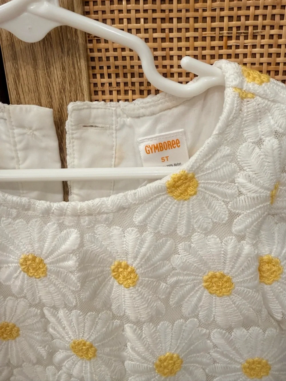 Gymboree White Lace Daisy Dress with Yellow Centers - Picture 3 of 5